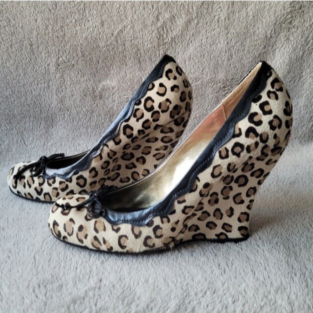 Betsey Johnson Lien leopard print wedges size 8 - Picture 4 of 10